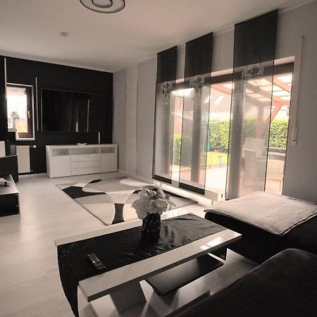 Zum Kaeutzchen 120Qm Ferienhaus 8 Personen 4 Schlafzimmer Nossentiner Huette Bagian luar foto