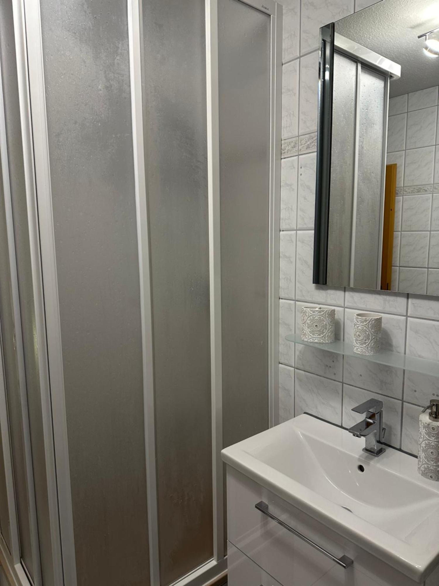 Zum Kaeutzchen 120Qm Ferienhaus 8 Personen 4 Schlafzimmer Nossentiner Huette Bagian luar foto