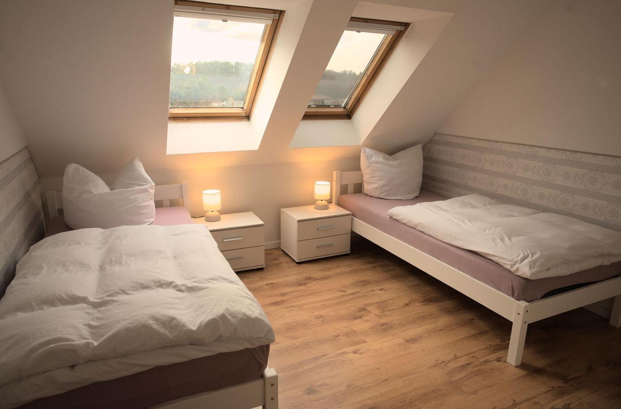Zum Kaeutzchen 120Qm Ferienhaus 8 Personen 4 Schlafzimmer Nossentiner Huette Bagian luar foto